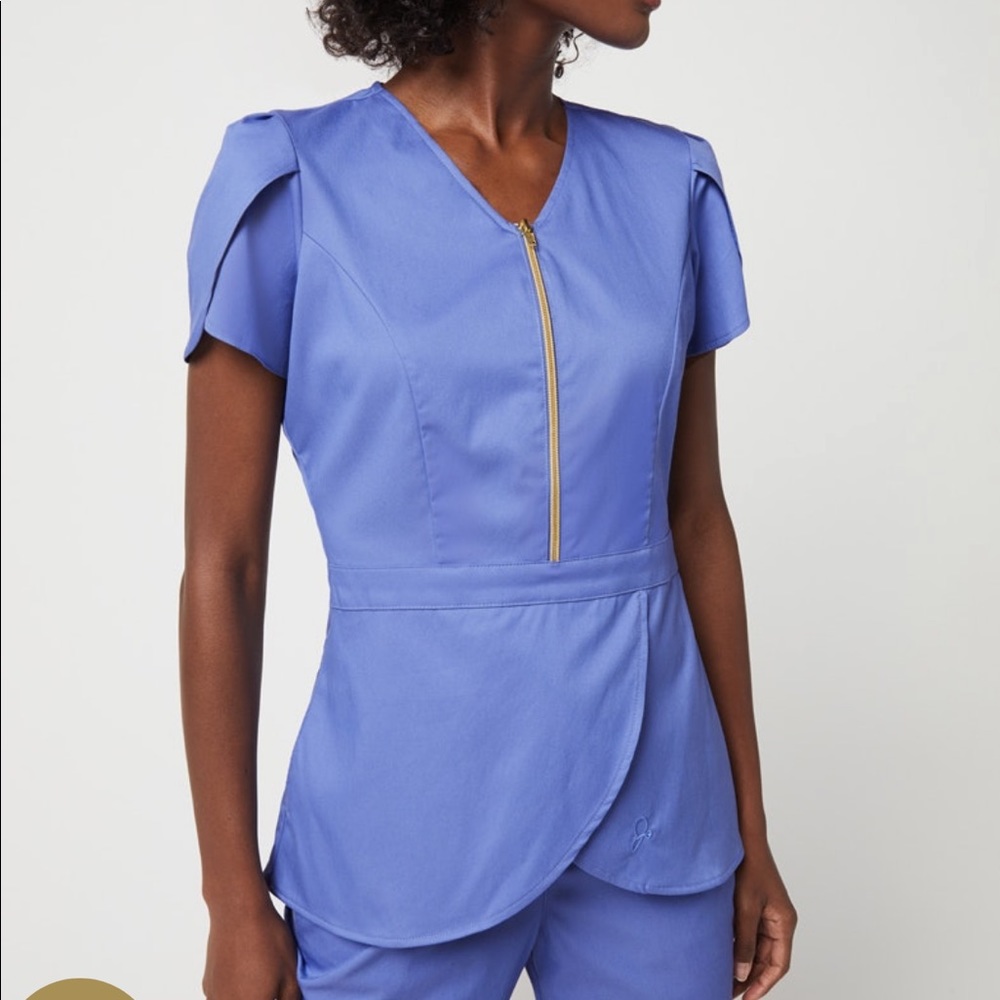 Jaanuu Tulip Scrub Top XS - Ceil Blue